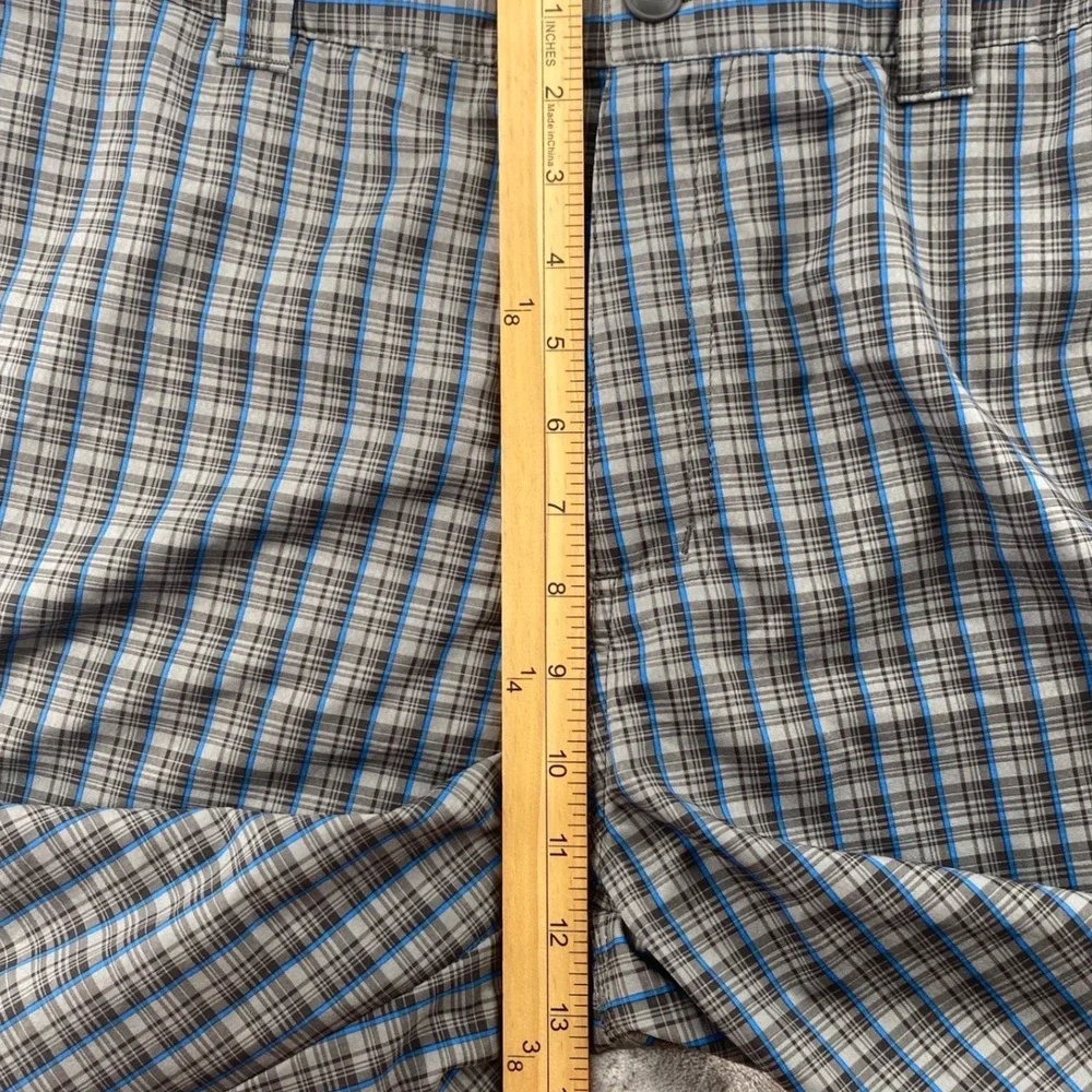 The North Face Mens 34 Rolling Sun Packable Plaid Performance Hiking Shorts
